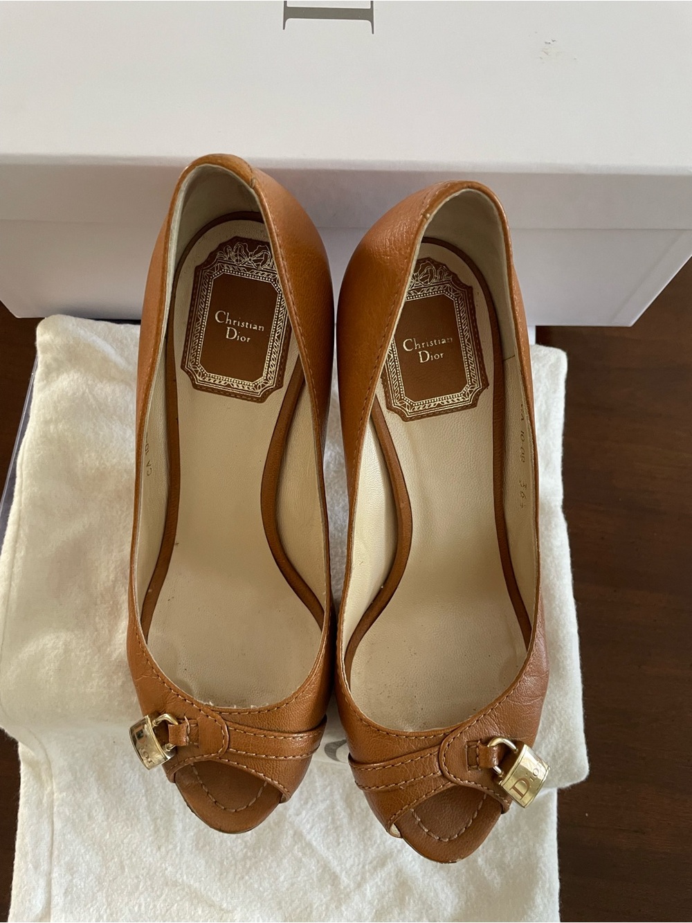 Dior padlock peep toe 9cm